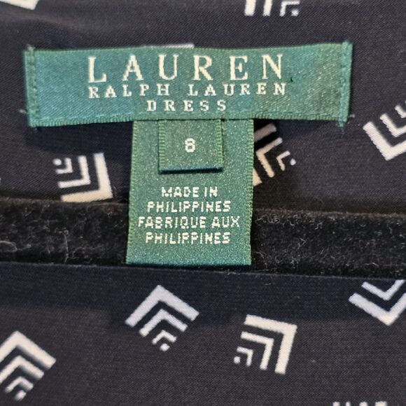 LRL Fit Flare Dress Sz 8 F Black Geometric Print V Neck Officecore Chic Midi - Picture 7 of 9